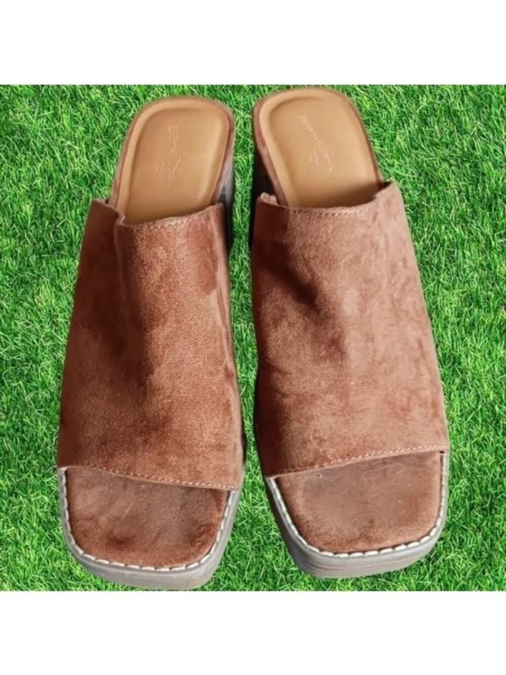 Universal thread platform heels mules slip on cognac size 9